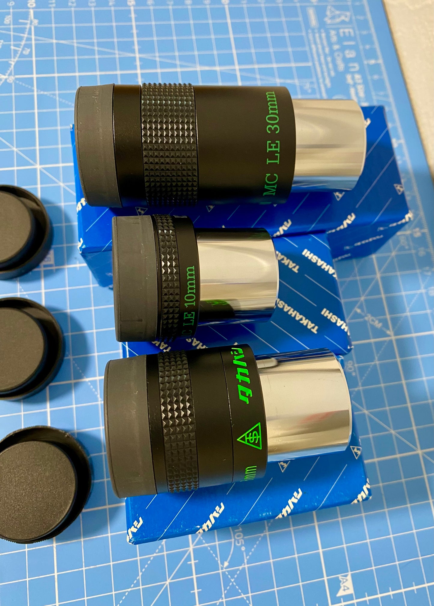 Takahashi Eyepiece Set LE-30/10 Hi-LE 2.8 [A+]